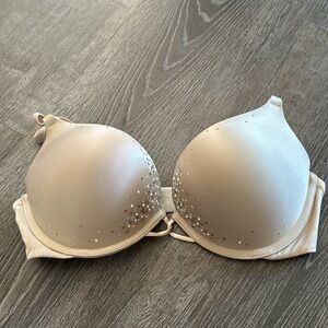 Victoria Secret Bombshell Push-Up Bra Tan with Diamond Details Size 34C